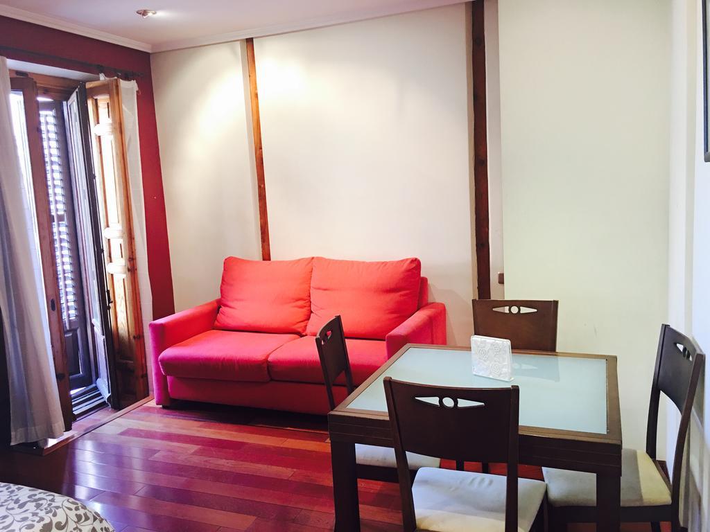 Apartamentos Good Stay Prado 마드리드 외부 사진